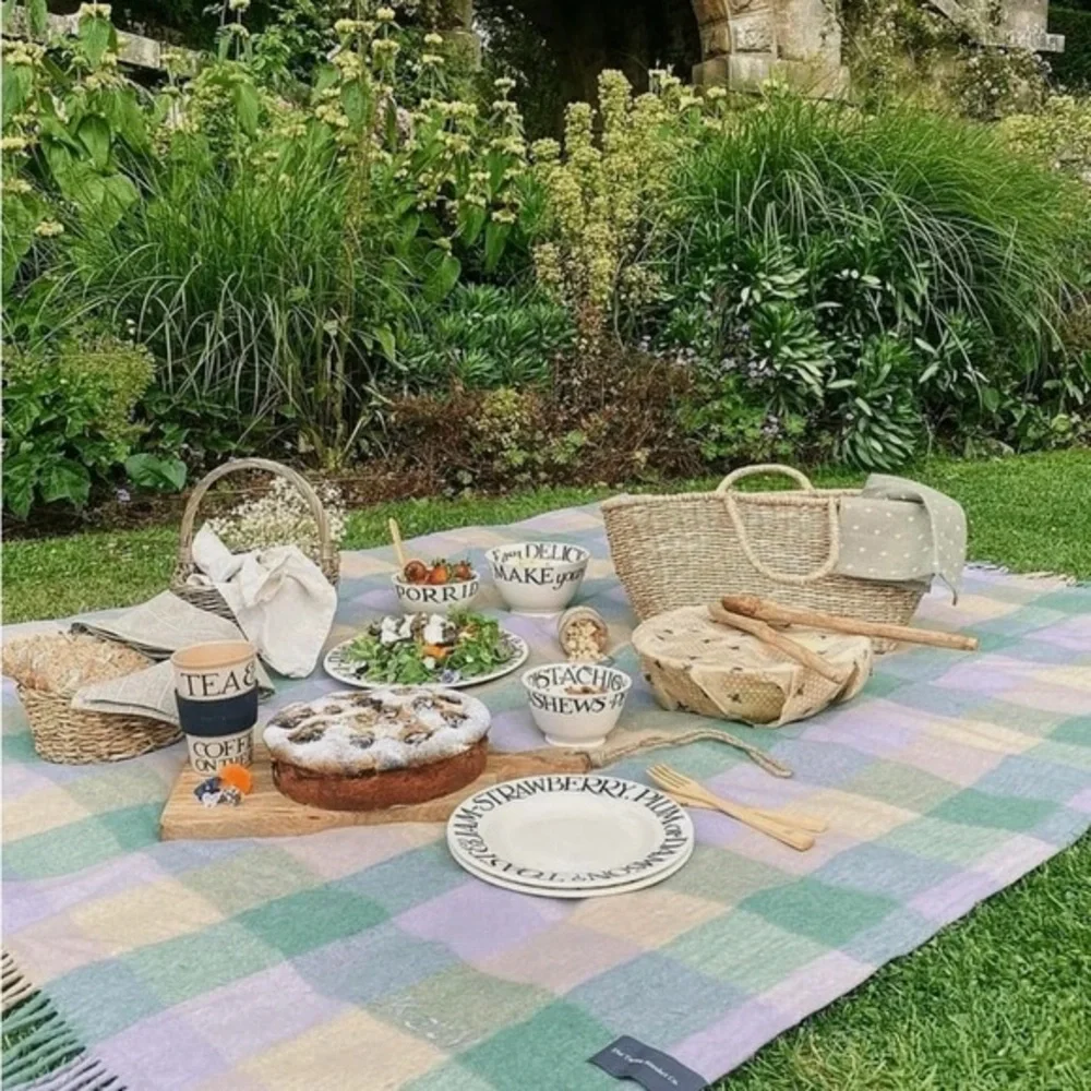New🌟Recycled Wool Picnic Blanket in Thistle Meadow Check